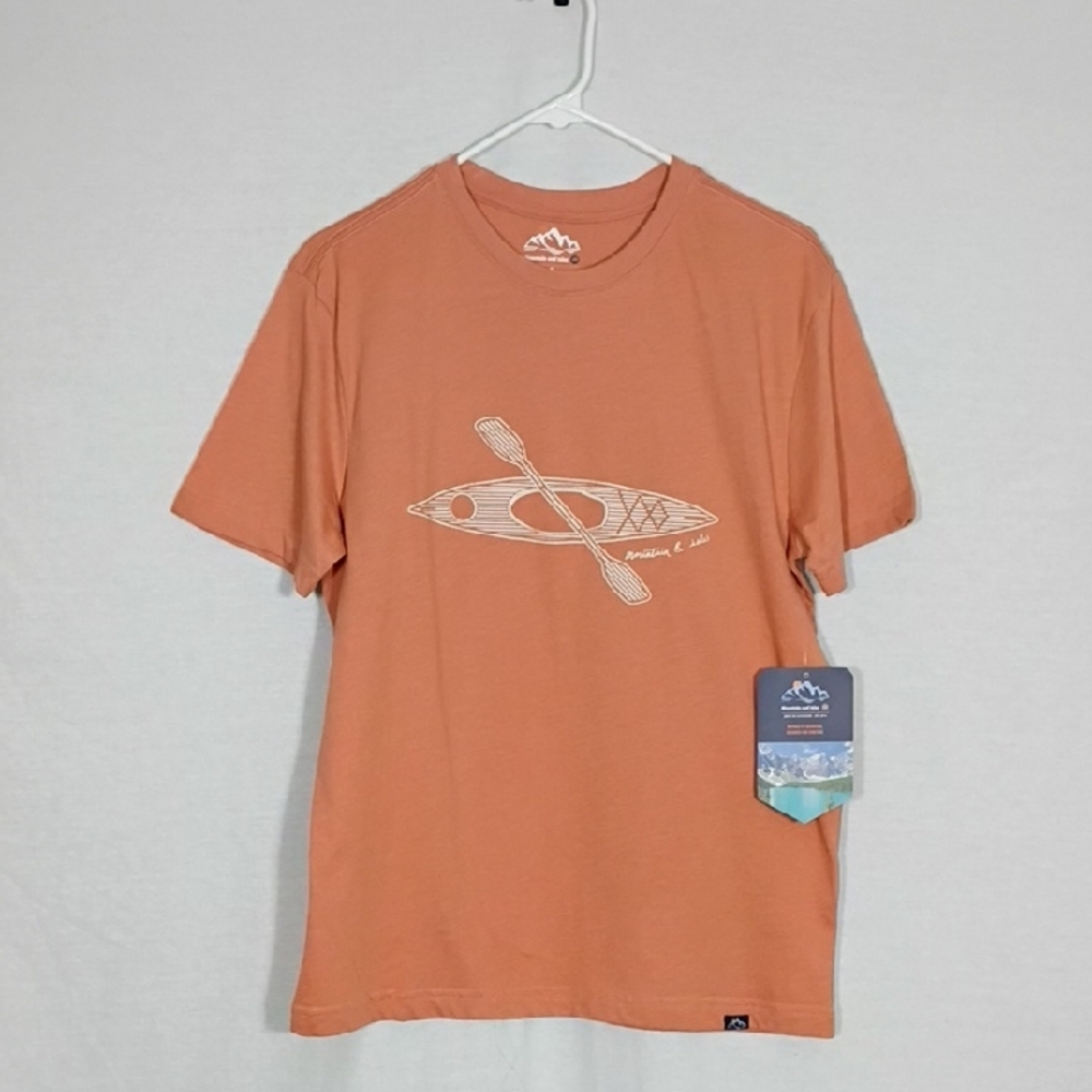NWT Mountain And Isles Mustang Heather Kayak Graphic Short Sleeve Crew Tee Sz Sm